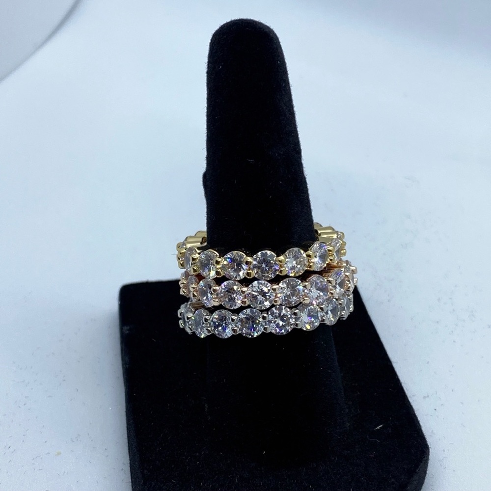 Sparkly Gold Tone ring
